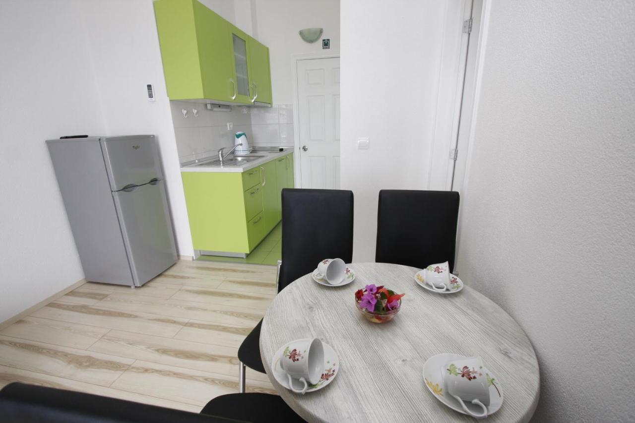 Apartments Turic Tučepi المظهر الخارجي الصورة
